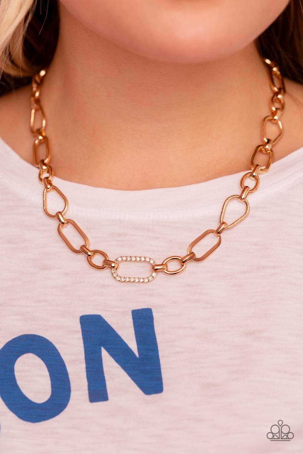 Gold Exclusive Chain Diamond Necklace 9/23