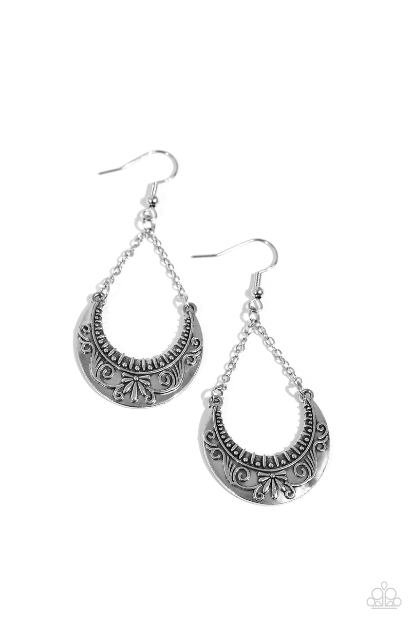five-dollar-jewelry-all-in-the-pasture-silver-earrings-paparazzi-accessories