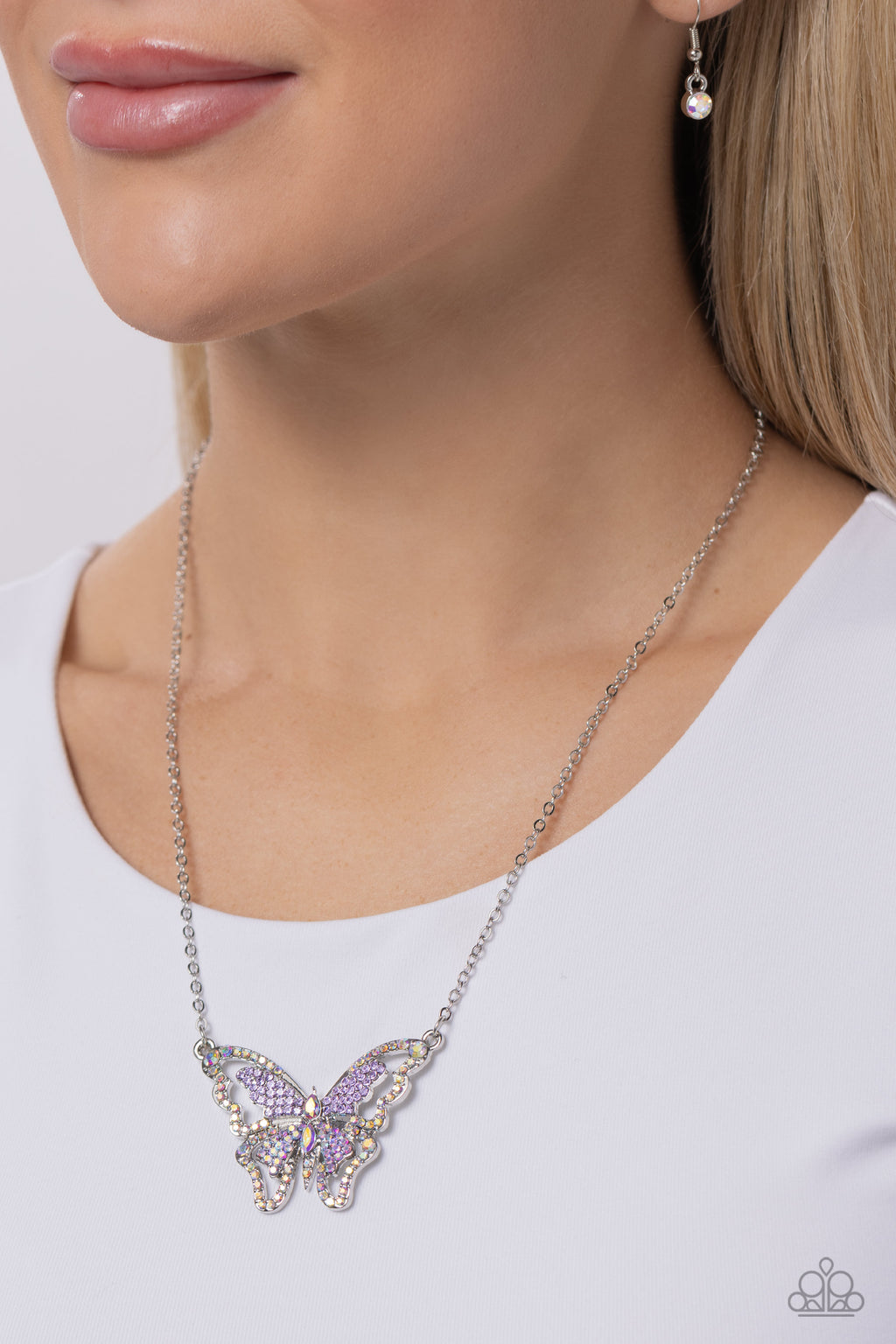 Weekend WINGS - Purple Necklace - Paparazzi Accessories