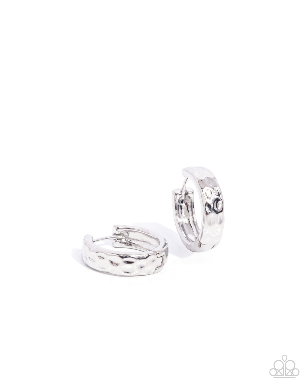 five-dollar-jewelry-hammered-hyperaware-silver-earrings-paparazzi-accessories