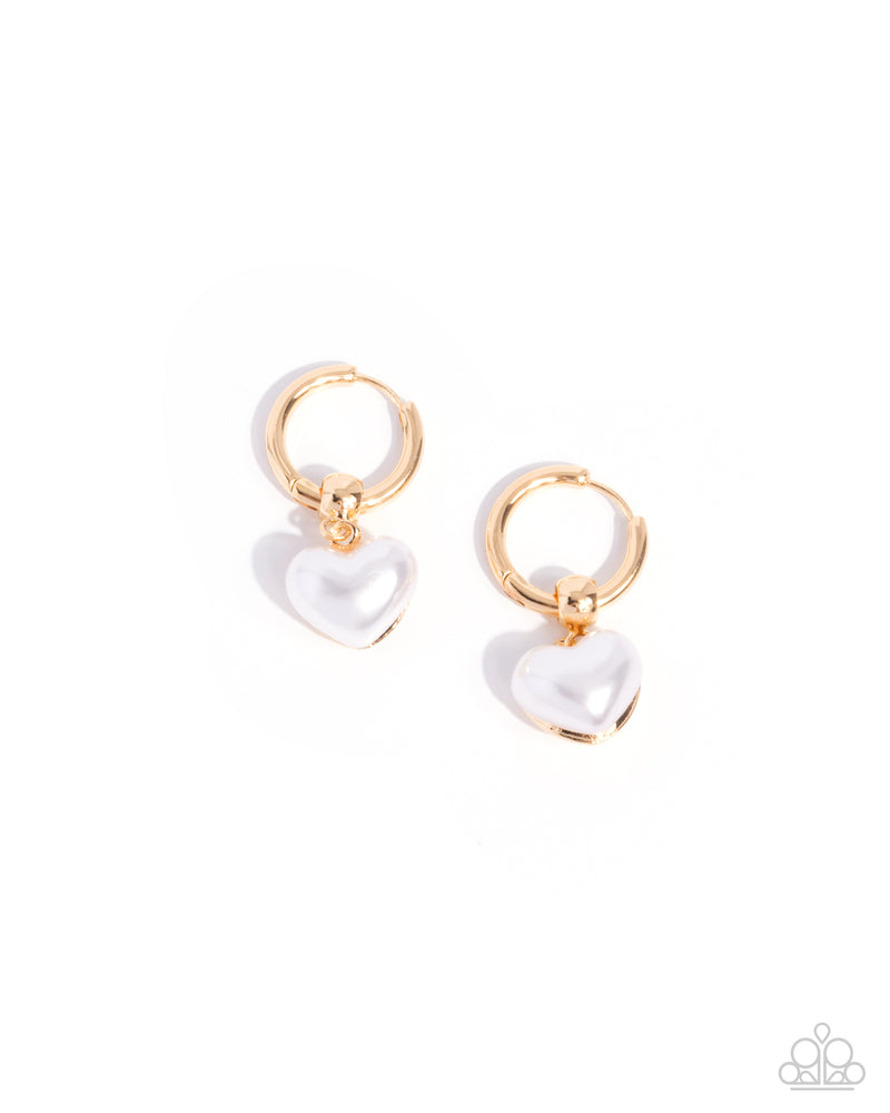 five-dollar-jewelry-carriage-chic-gold-earrings-paparazzi-accessories