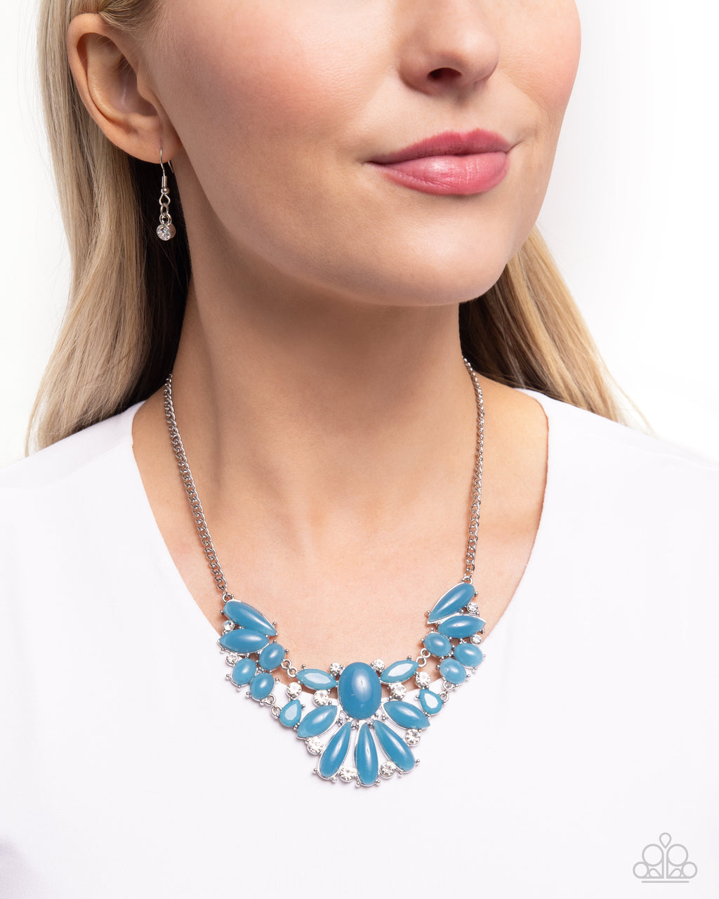 Dazzling Diadem - Blue Necklace