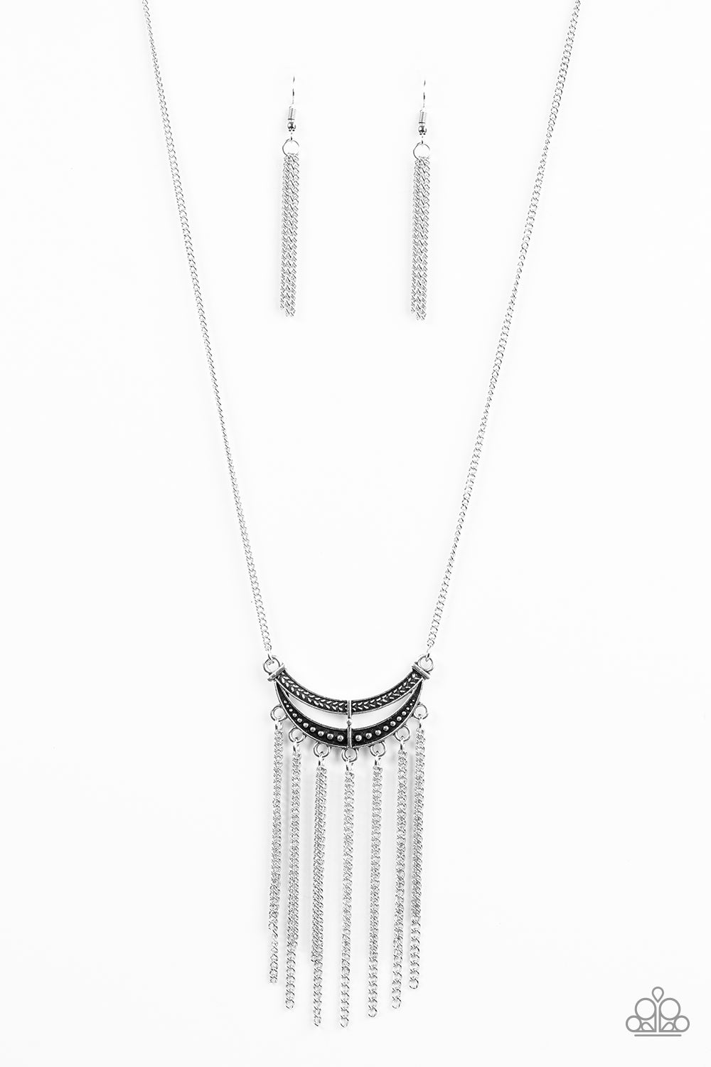 five-dollar-jewelry-mayan-moon-silver-necklace-paparazzi-accessories