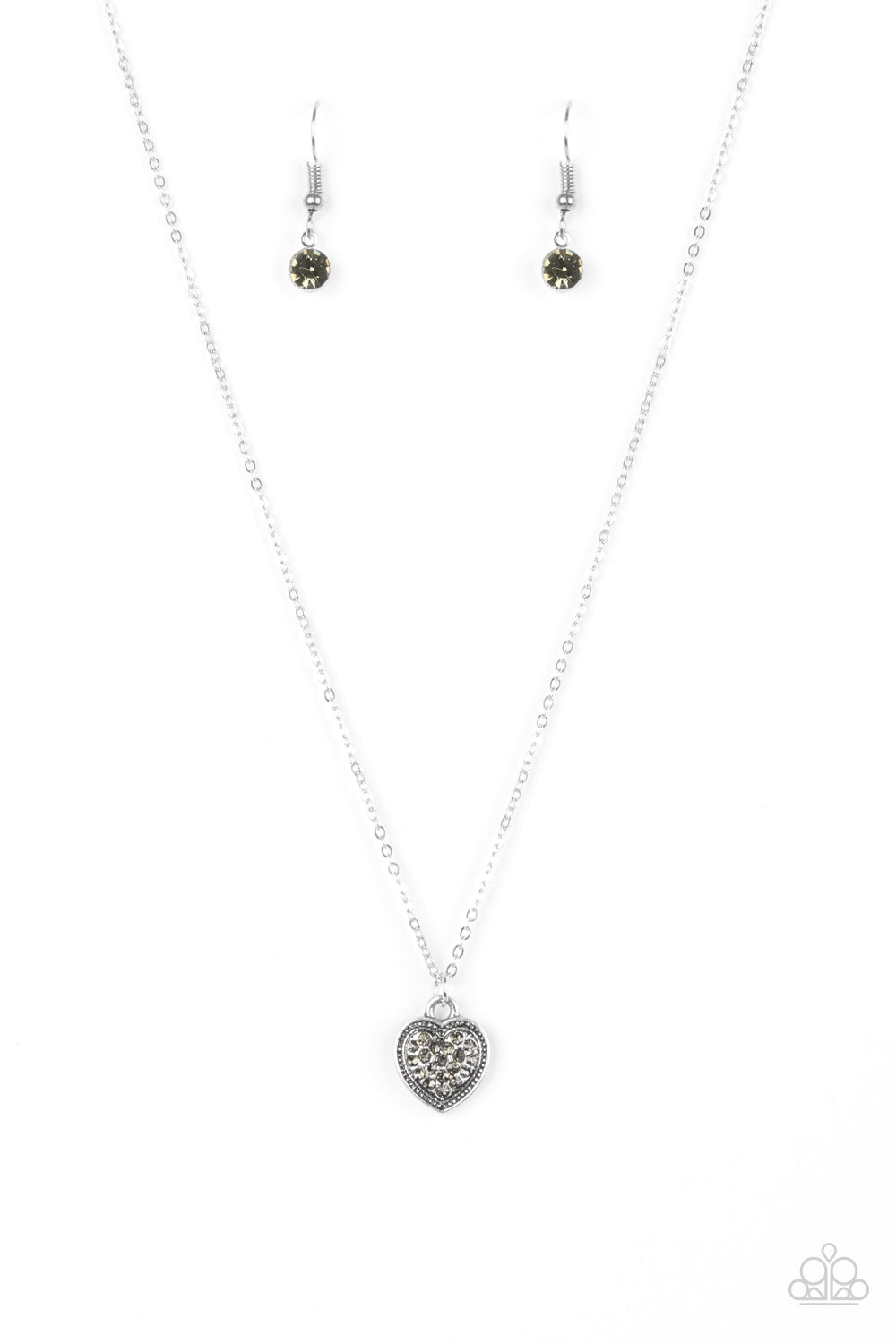 five-dollar-jewelry-fierce-flirt-silver-necklace-paparazzi-accessories