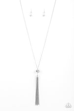 five-dollar-jewelry-socialite-of-the-season-silver-necklace-paparazzi-accessories