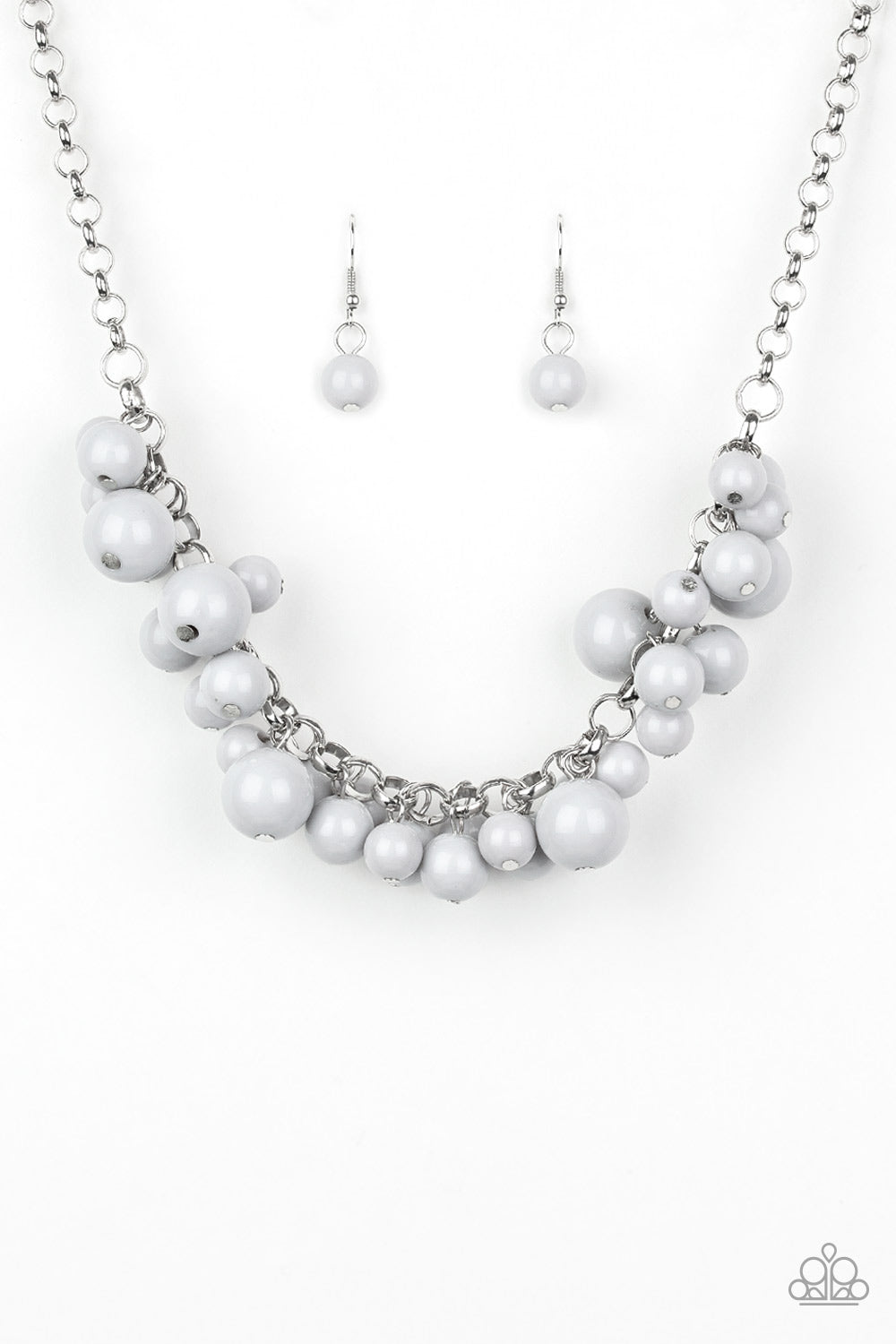 five-dollar-jewelry-walk-this-broadway-silver-necklace-paparazzi-accessories