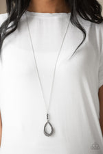 Red Carpet Royal - Silver Necklace - Paparazzi Accessories