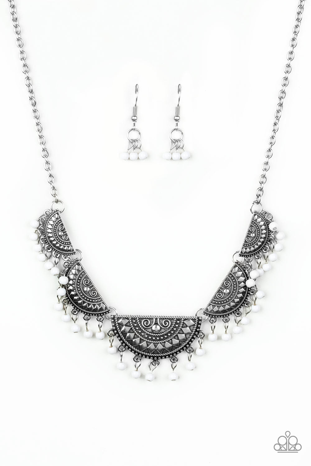 five-dollar-jewelry-boho-baby-white-necklace-paparazzi-accessories
