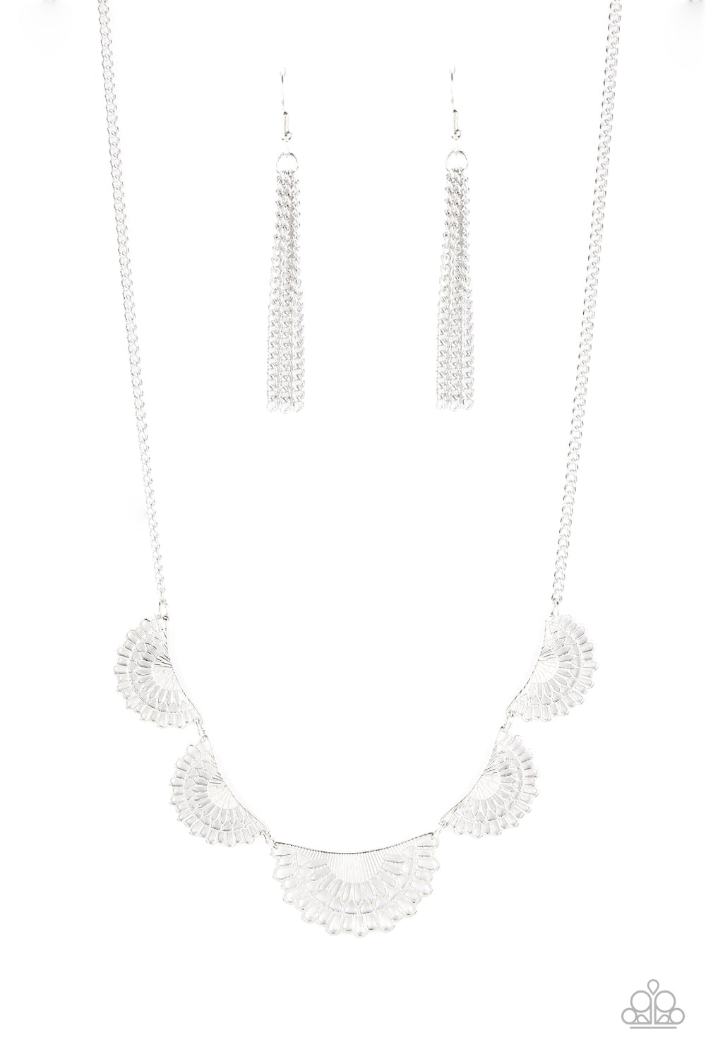five-dollar-jewelry-fanned-out-fashion-silver-necklace-paparazzi-accessories