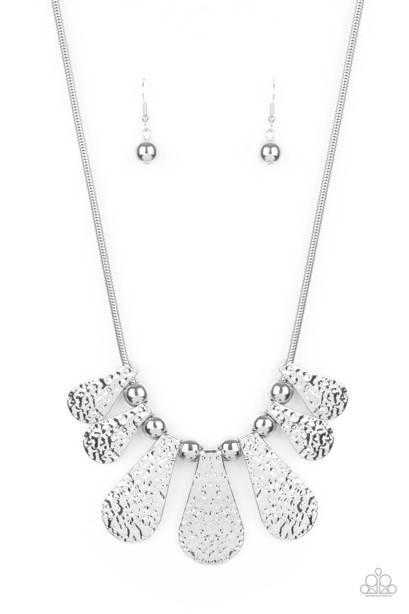 Gallery Goddess - Silver Necklace - Paparazzi Accessories