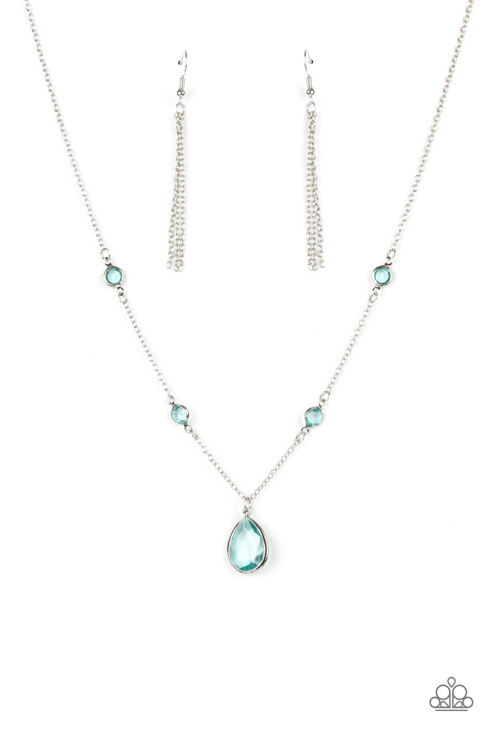 five-dollar-jewelry-romantic-rendezvous-blue-necklace-paparazzi-accessories