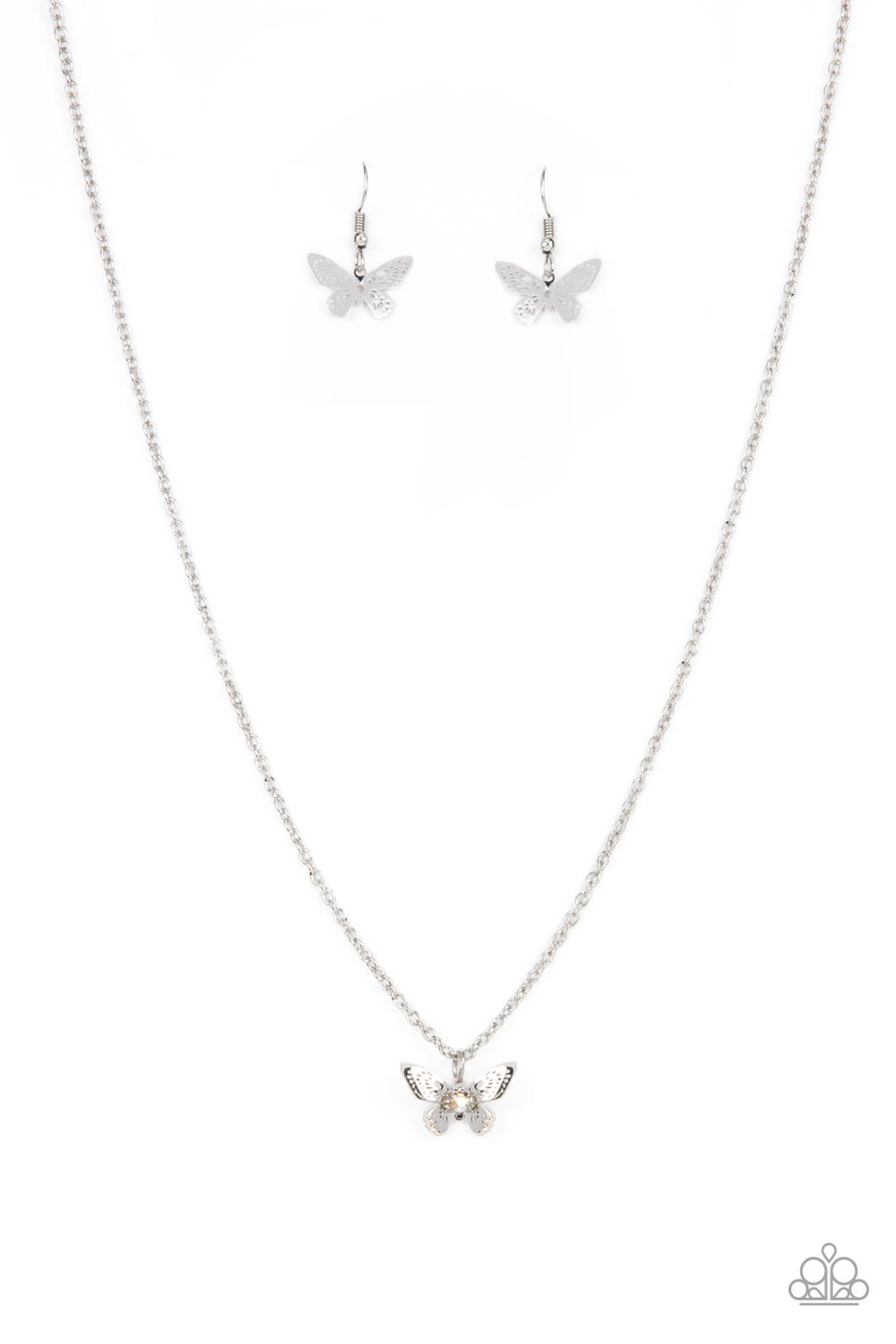five-dollar-jewelry-flutter-love-multi-necklace-paparazzi-accessories