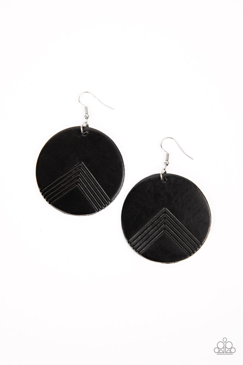 five-dollar-jewelry-on-the-edge-of-edgy-black-earrings-paparazzi-accessories