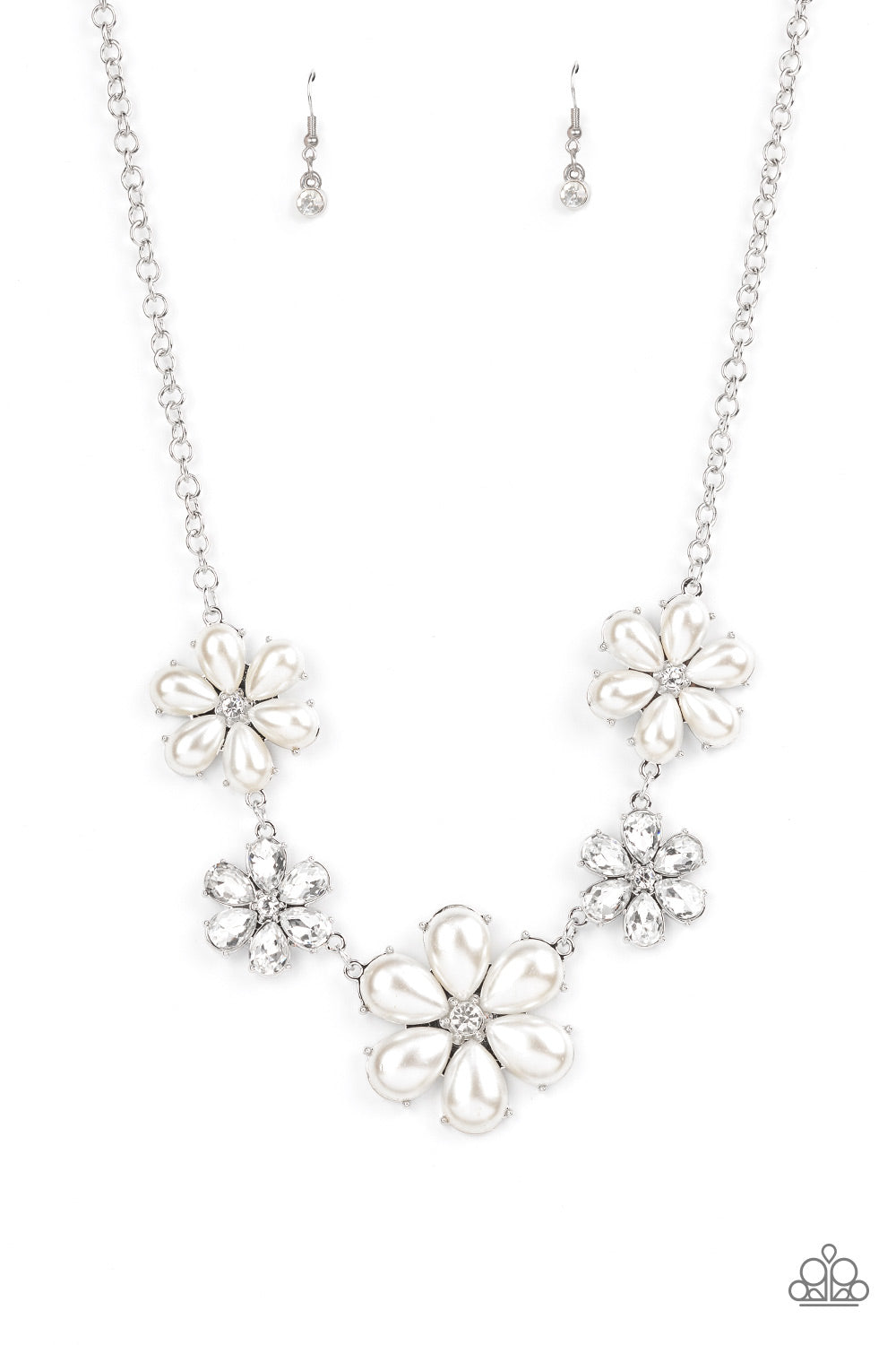 five-dollar-jewelry-fiercely-flowering-white-necklace-paparazzi-accessories
