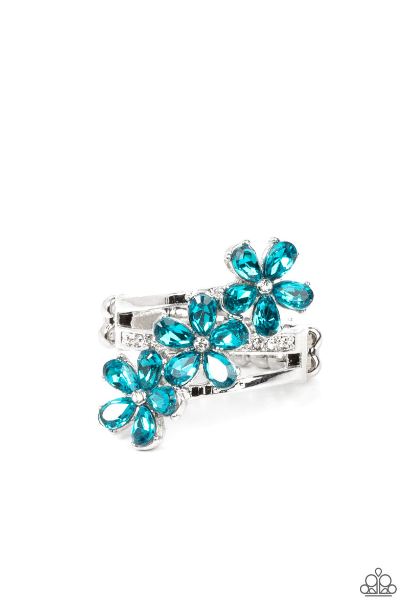 five-dollar-jewelry-posh-petals-blue-ring-paparazzi-accessories