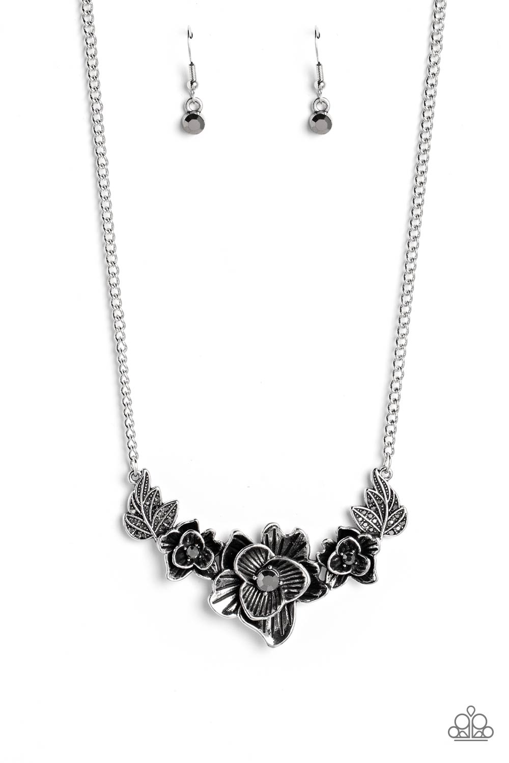 five-dollar-jewelry-botanical-breeze-silver-necklace-paparazzi-accessories