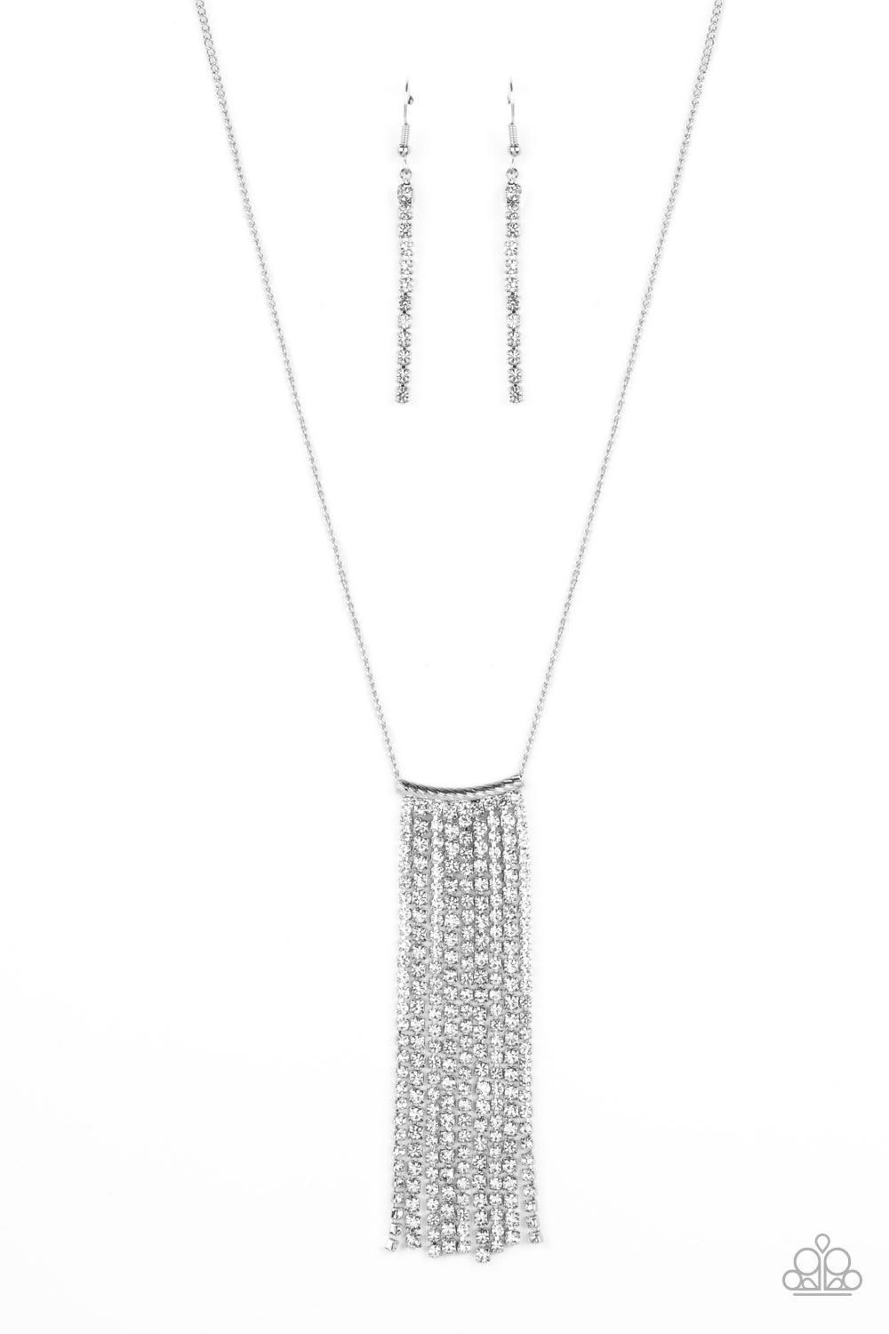 five-dollar-jewelry-stellar-crescendo-white-necklace-paparazzi-accessories