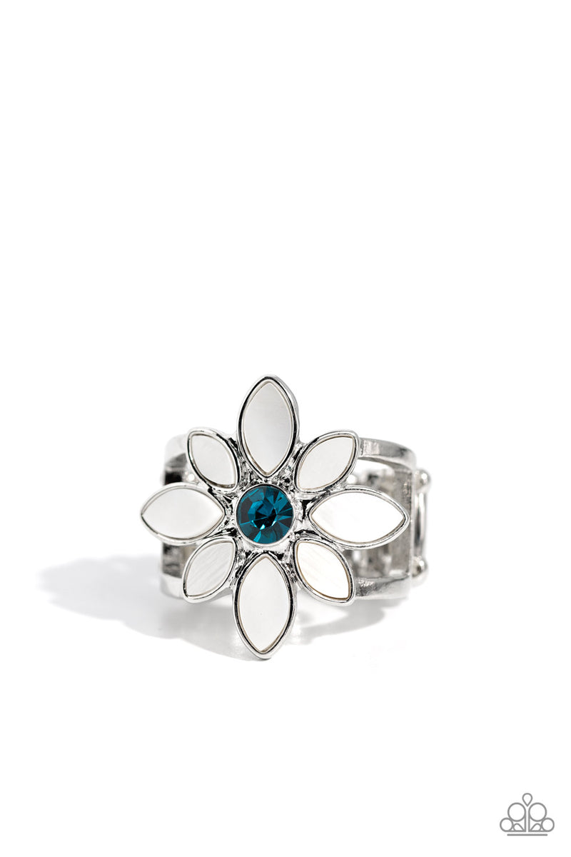 five-dollar-jewelry-petal-to-the-meadow-blue-ring-paparazzi-accessories